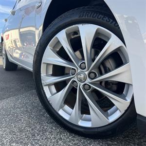 2019 Holden Astra - Thumbnail
