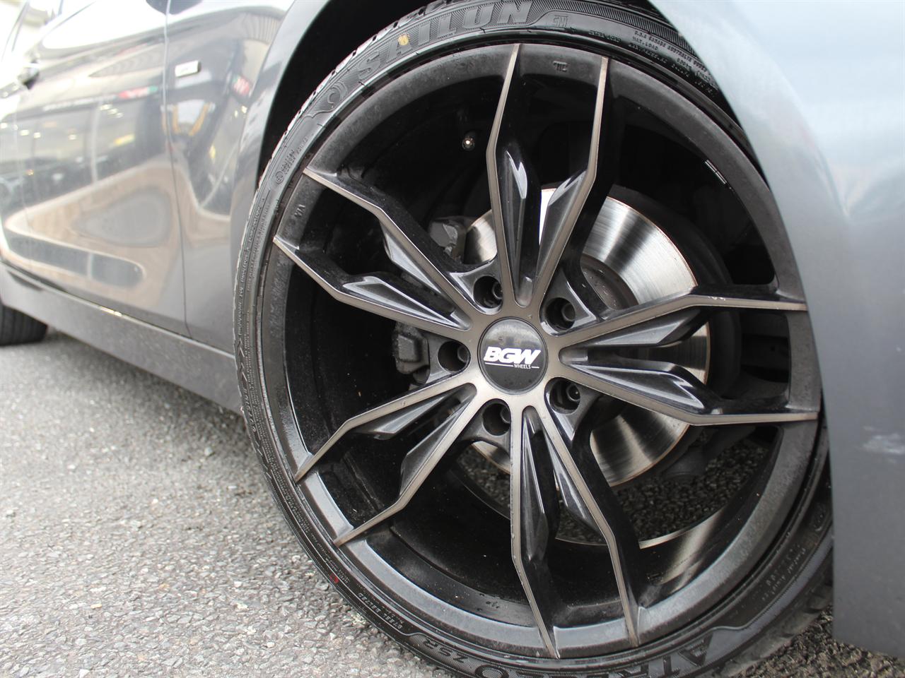 2012 BMW 320I
