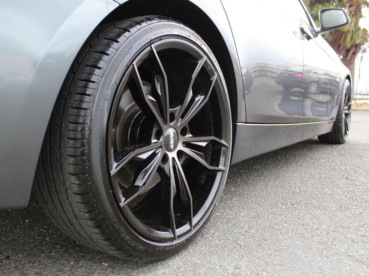 2012 BMW 320I