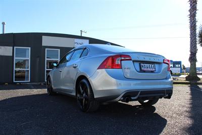 2013 Volvo S60 - Thumbnail
