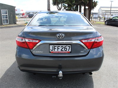 2015 Toyota Camry - Thumbnail