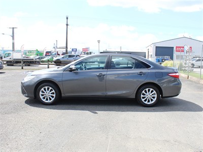 2015 Toyota Camry - Thumbnail