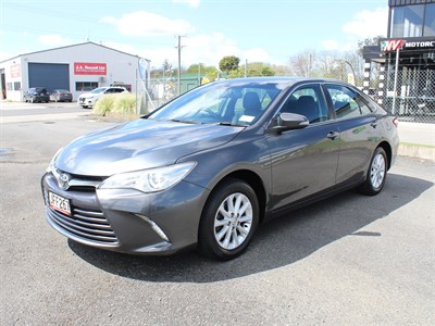 2015 Toyota Camry - Thumbnail