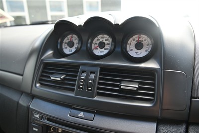 2010 Holden Hsv - Thumbnail