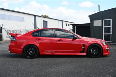 2010 Holden Hsv - Thumbnail