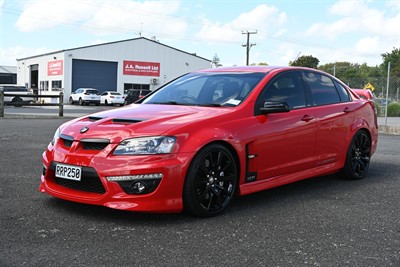 2010 Holden Hsv - Thumbnail