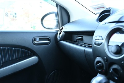 2009 Mazda Demio - Thumbnail