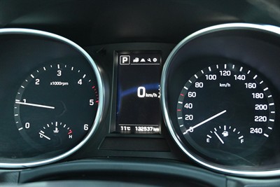 2017 Hyundai Santa Fe - Thumbnail