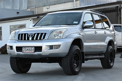 2004 Toyota Landcruiser Prado - Thumbnail