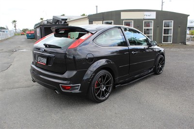 2006 Ford Focus - Thumbnail