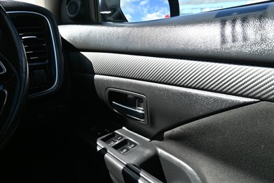 2016 Mitsubishi Outlander - Thumbnail