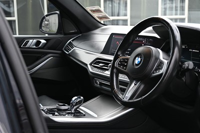 2019 BMW X5 - Thumbnail