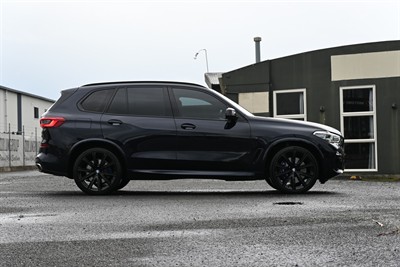 2019 BMW X5 - Thumbnail