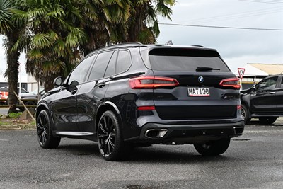 2019 BMW X5 - Thumbnail