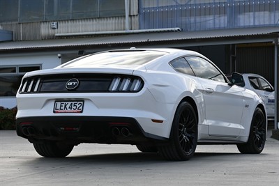 2018 Ford Mustang - Thumbnail