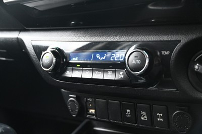 2017 Toyota Hilux - Thumbnail