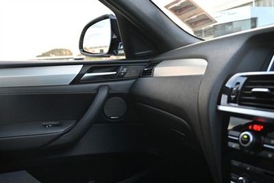 2018 BMW X4 - Thumbnail