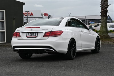 2016 Mercedes-Benz E250 - Thumbnail