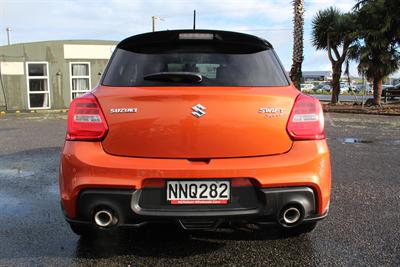 2021 Suzuki Swift - Thumbnail