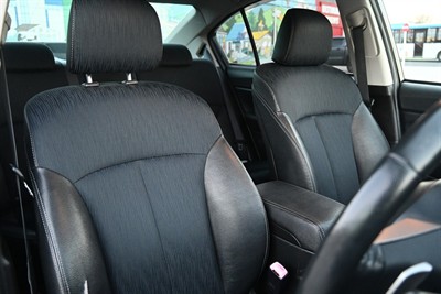 2011 Subaru Legacy - Thumbnail