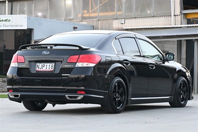 2011 Subaru Legacy - Thumbnail