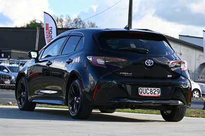 2018 Toyota Corolla - Thumbnail
