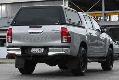 2018 Toyota Hilux - Thumbnail