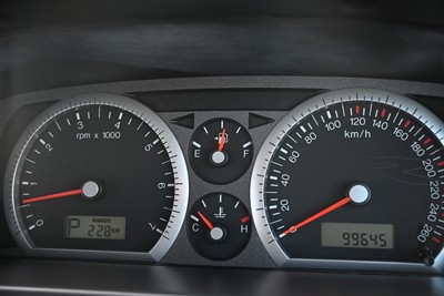 2004 Ford Falcon - Thumbnail
