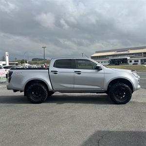 2021 Isuzu D-Max - Thumbnail