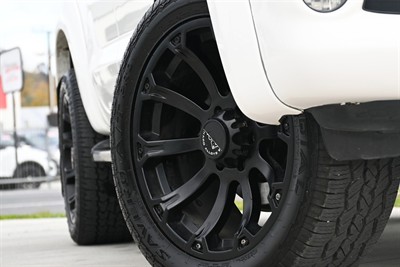 2014 Toyota Hilux - Thumbnail