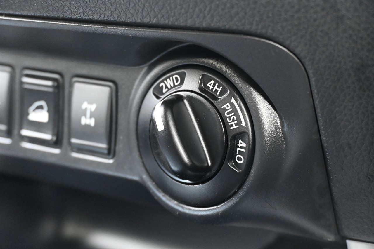 2015 Nissan Navara