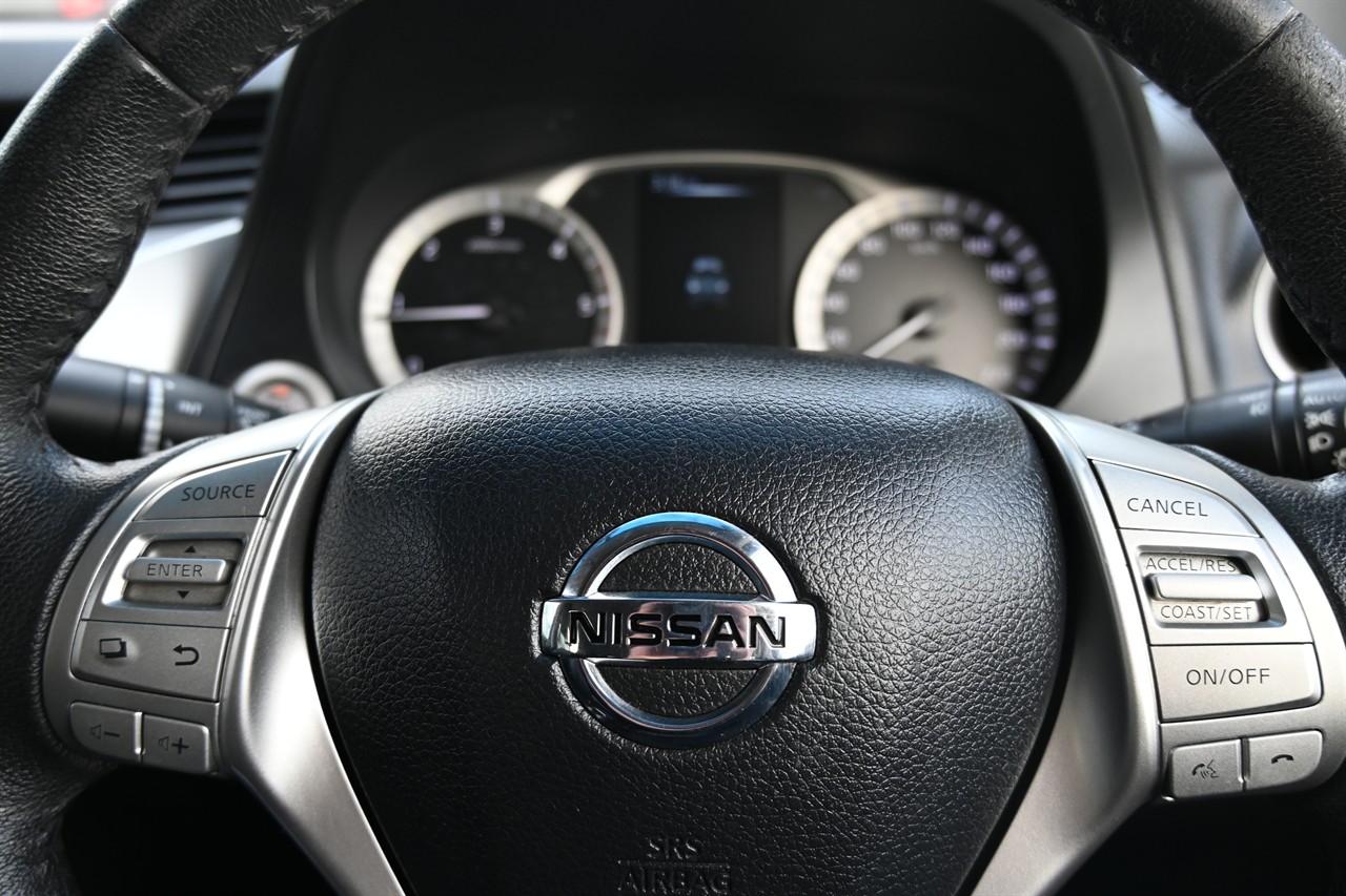 2015 Nissan Navara