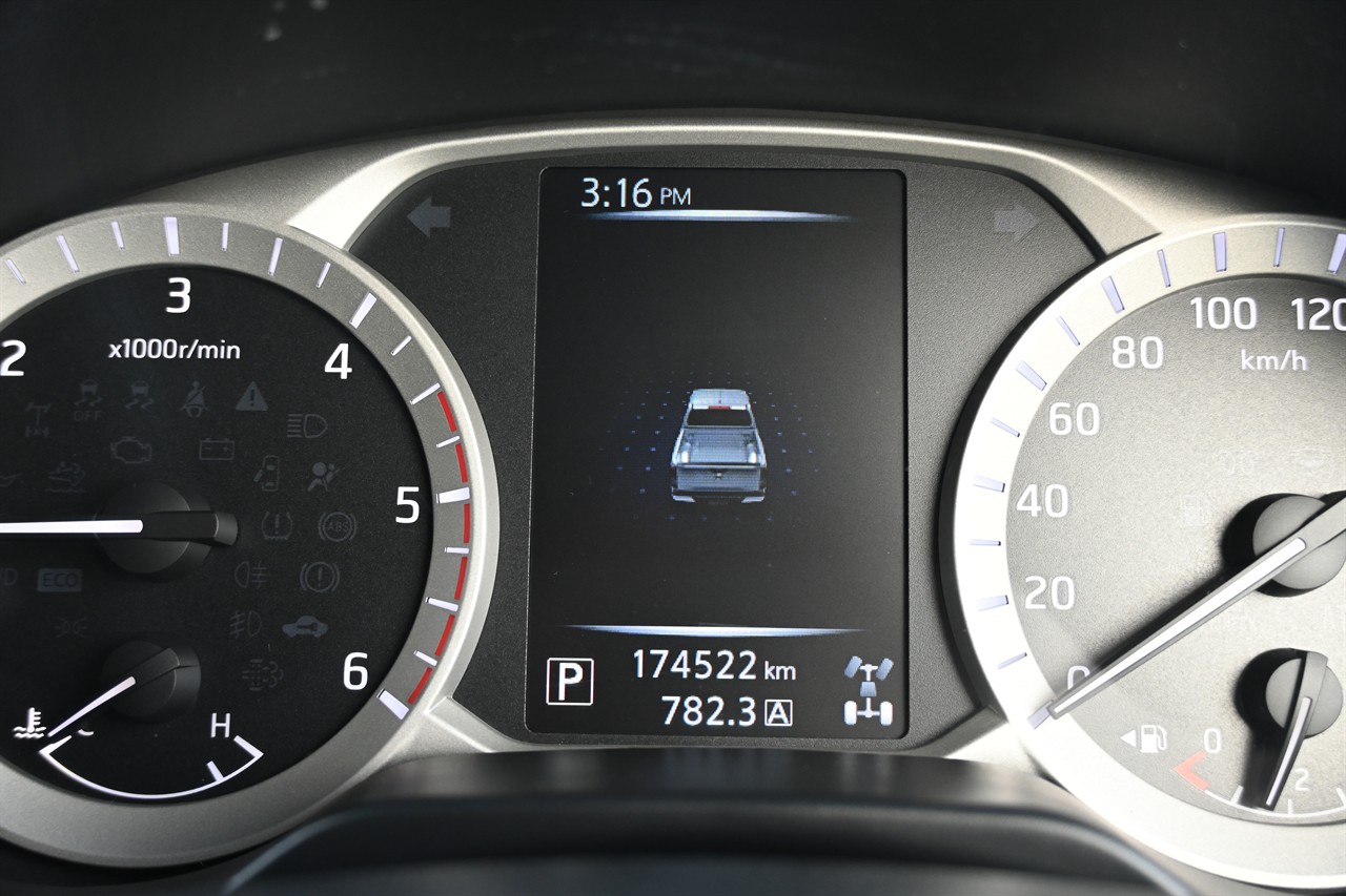 2015 Nissan Navara