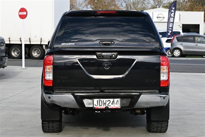 2015 Nissan Navara - Thumbnail