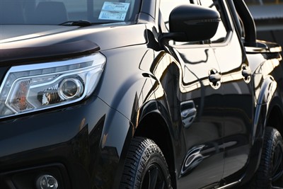 2016 Nissan Navara - Thumbnail