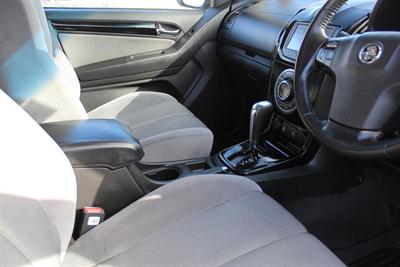 2015 Holden Colorado - Thumbnail