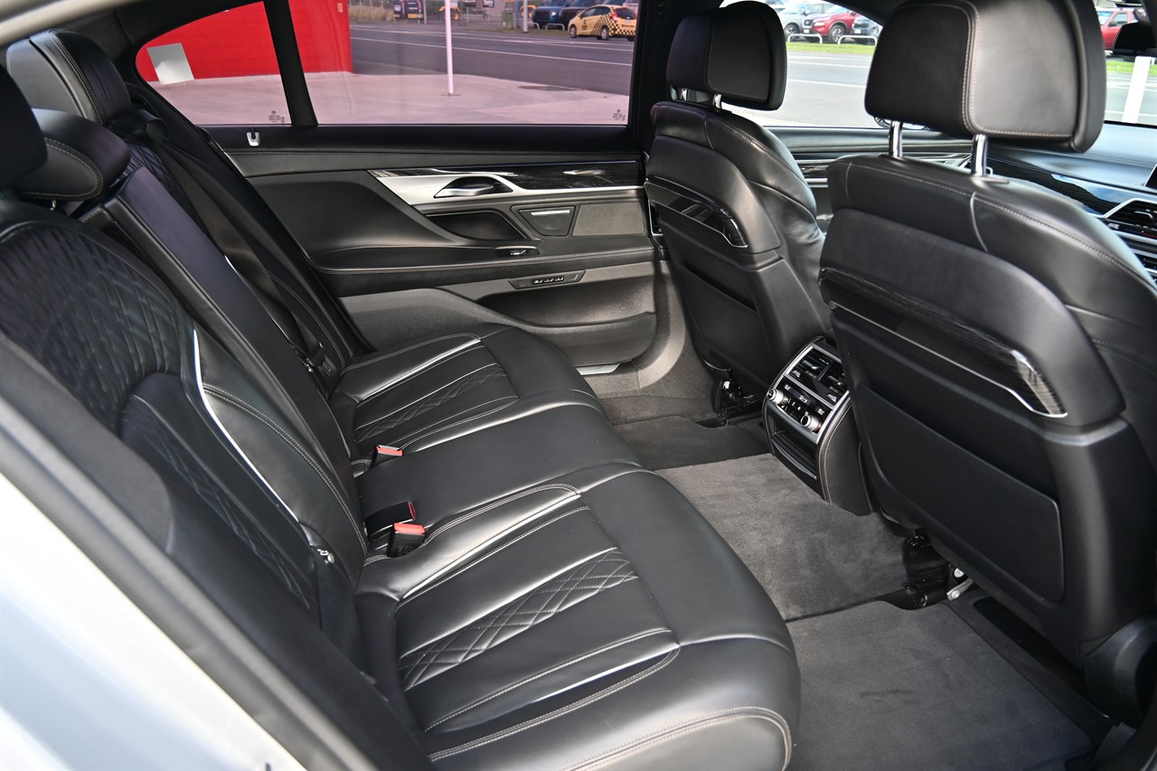 2018 BMW 740D