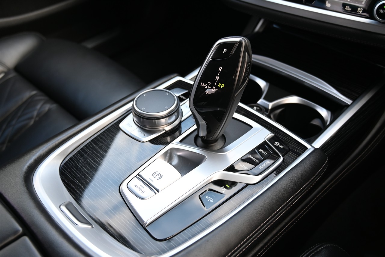 2018 BMW 740D