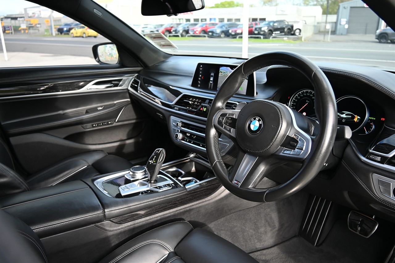 2018 BMW 740D