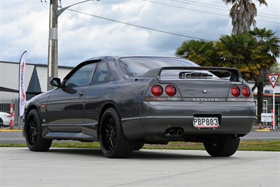 1993 Nissan Skyline - Thumbnail