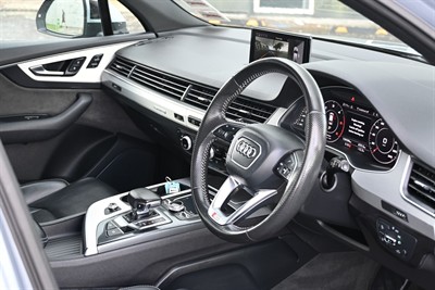 2017 Audi Q7 - Thumbnail