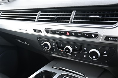 2017 Audi Q7 - Thumbnail