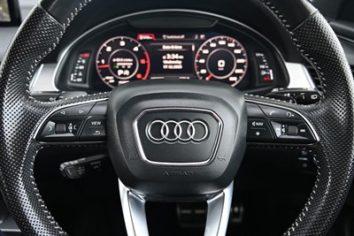 2017 Audi Q7 - Thumbnail