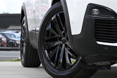 2018 Peugeot 3008 - Thumbnail