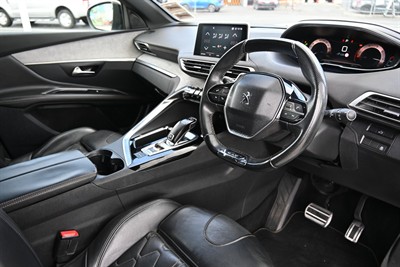 2018 Peugeot 3008 - Thumbnail