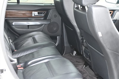 2010 Land Rover Range Rover - Thumbnail