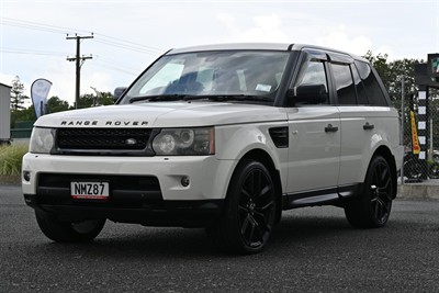 2010 Land Rover Range Rover - Thumbnail