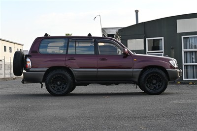 1998 Toyota Landcruiser - Thumbnail