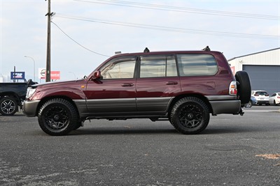 1998 Toyota Landcruiser - Thumbnail