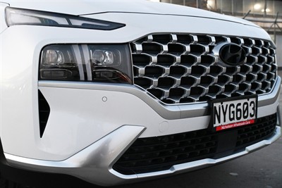 2021 Hyundai Santa Fe - Thumbnail